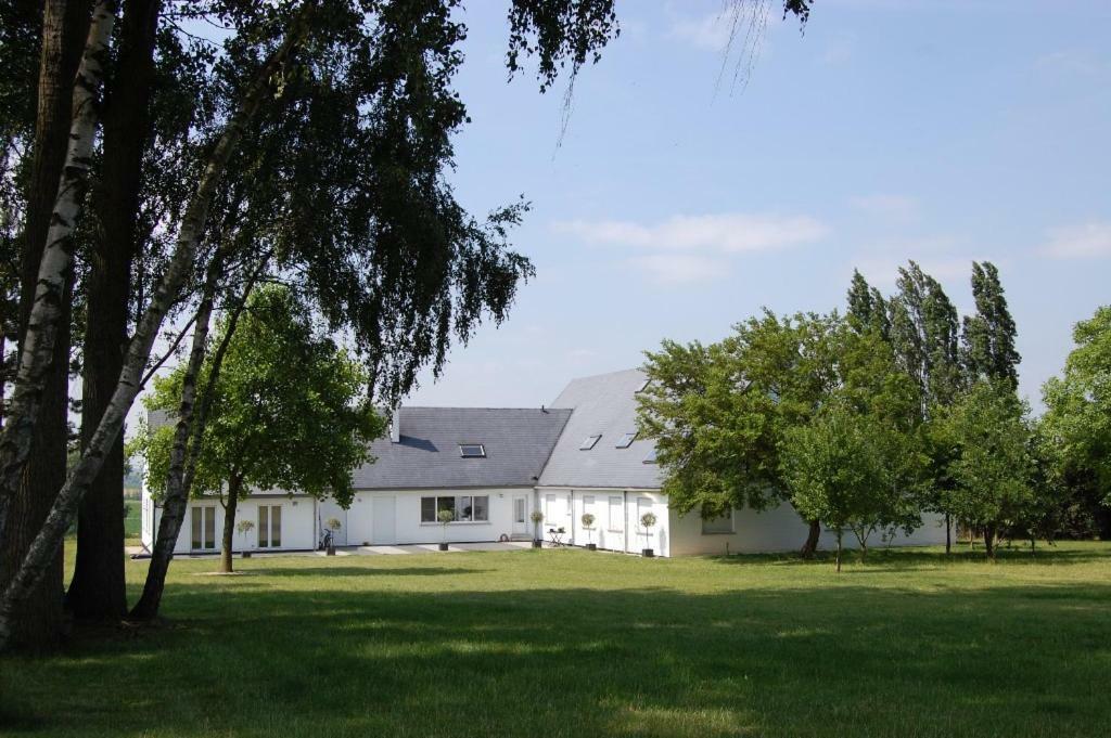 Beautiful Rooms At Countryside Brussels Halle  Exterior photo